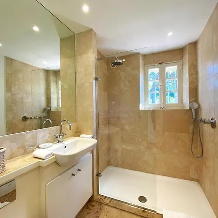 Pinede Villa Saint-Tropez